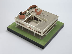 Le Corbusier's Villa Savoye (with Pierre Jeanneret) (Museum of Modern Art/ARS, 1928–1931)
