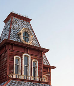 Cornelia Parker's Transitional Object (PsychoBarn) (Metropolitan Museum of Art, 2016)