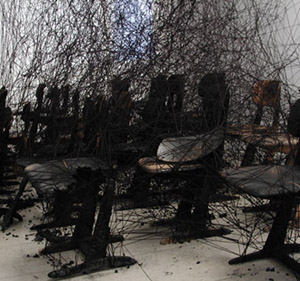 Chiharu Shiota's Waiting(Goff + Rosenthal, 2008)